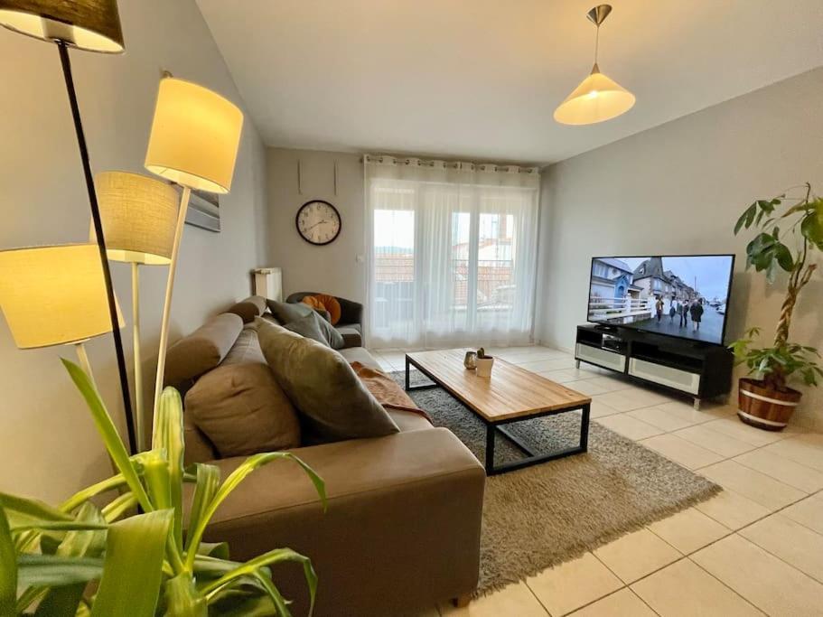 L'Ideal Cosy-Wifi-Netflix Et Garage Vienne  Buitenkant foto